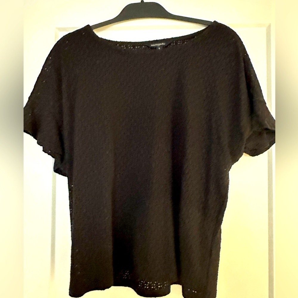 Pretty lightweight black tee